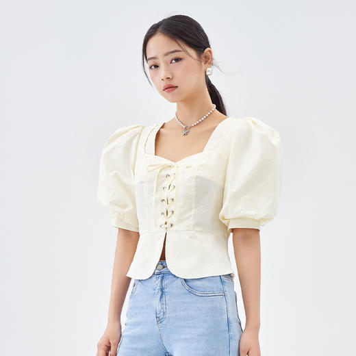 西遇泡泡袖衬衫2021新款法式复古绑带性感露锁骨短款上衣10910632 商品图0