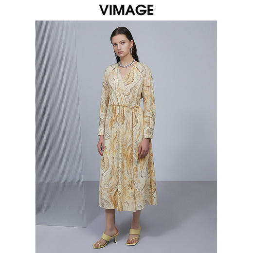 VIMAGE纬漫纪女装夏季新品V领复古轻薄水墨印花连衣裙V1507127 商品图6