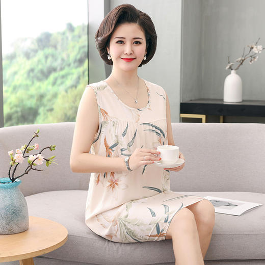 YQ睡裙高密40支绵绸连衣裙夏清凉透气印花时尚优雅减龄家居 商品图3