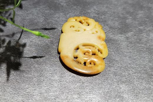 【御珠宫坊】黄沁子料龙凤挂件 商品图2