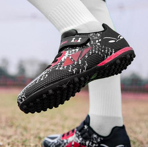 【童鞋】男女儿童足球鞋户外比赛草地训练运动鞋碎钉魔术贴跑步鞋 商品图4