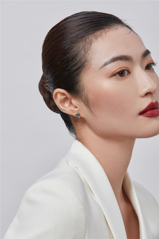 Pearl moments 伦敦蓝托帕石珍珠耳线 商品图5