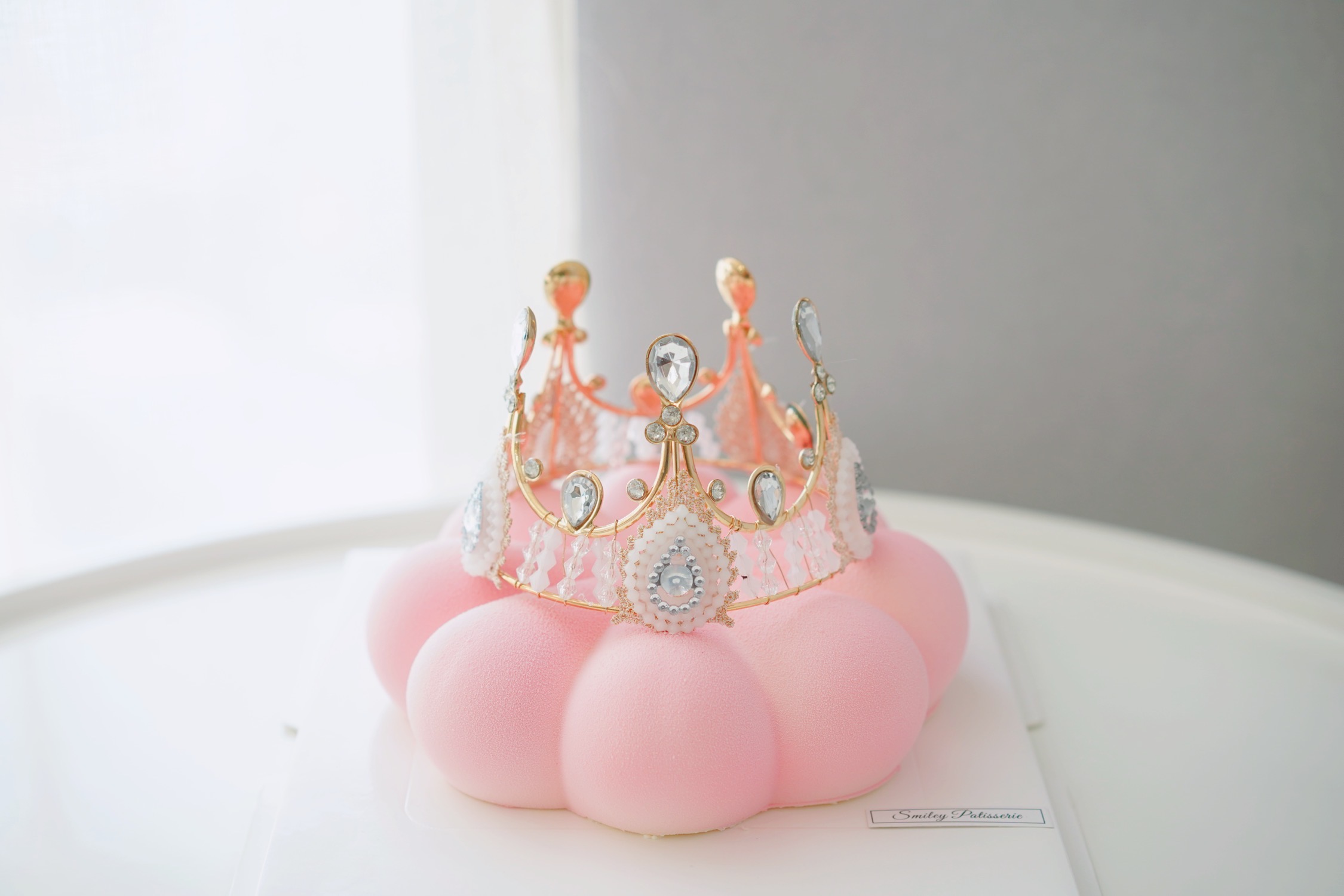 法式慕斯蛋糕 | 草莓乳酪慕斯 - 女王皇冠（粉）