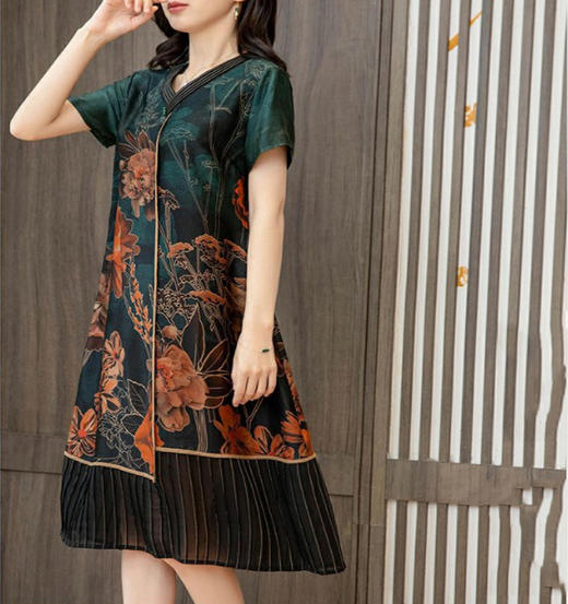 上海旗袍厂XT-21019-3真丝v领下摆拼接  摇曳生姿步步生香 丝绸 香云纱连衣裙 商品图2