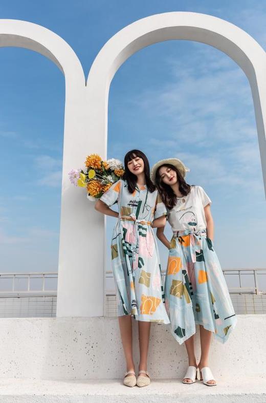 云上写生连衣裙 商品图0