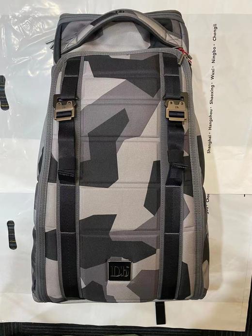 2021 DB 灰迷彩 The Hugger背包 30L 商品图0