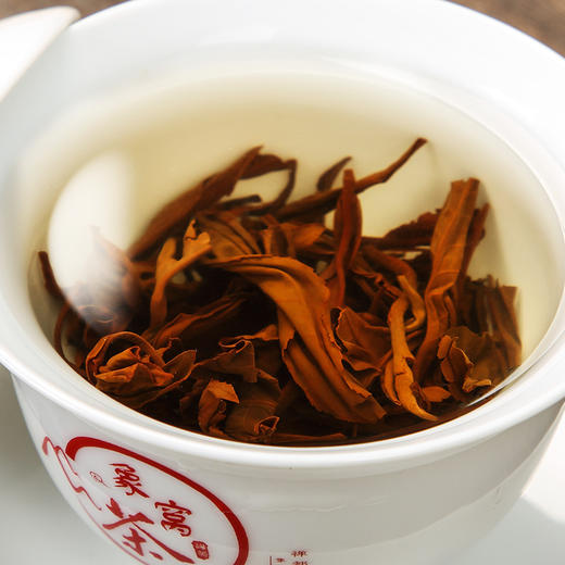 【2026新茶】象窝红茶  雅品红茶礼盒装 150克/盒 纯手工采摘一芽二叶老树茶 商品图4