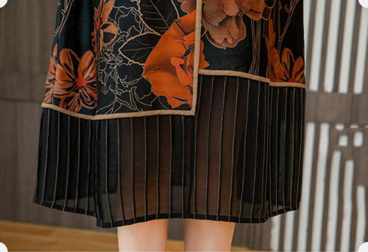 上海旗袍厂XT-21019-3真丝v领下摆拼接  摇曳生姿步步生香 丝绸 香云纱连衣裙 商品图3