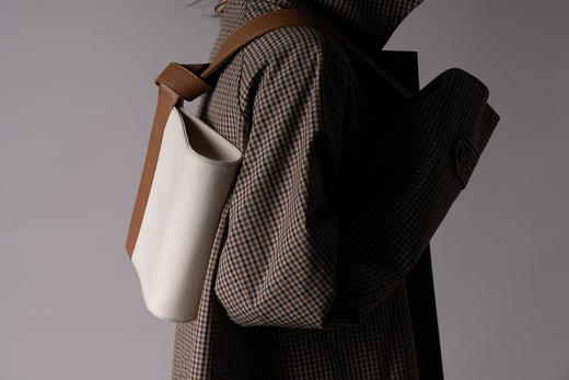 Umber Shade | Tape clutch [帆布拼牛皮手包] 商品图5