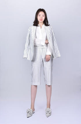 圣三利女装 新款翻领轻薄绿色条纹时尚西服外套SL2012148