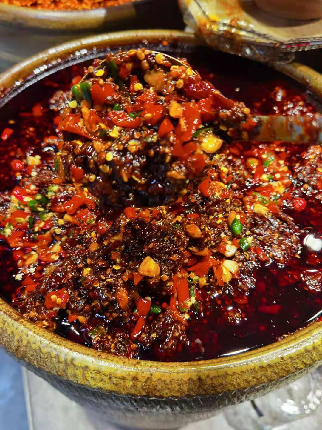 散装食品 剁椒牛肉酱700g（一斤四两）50元/罐