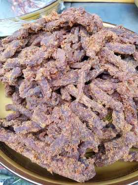 重庆居味鲜 散装食品 猪肉条（麻辣牛肉味）500g（一斤） 88元/罐