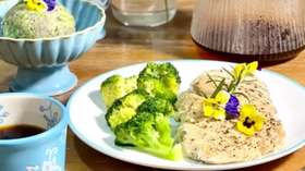 黑咖啡，低温鸡胸肉，西兰花，西兰花杂粮饭团【我用早餐叫醒你-9】