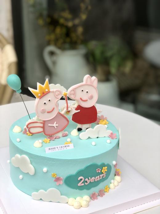 小猪佩奇芝士糊手绘奶油生日蛋糕 商品图0