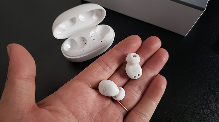 舒适佩戴体验,助你轻松入眠:1MORE ComfoBudsZ