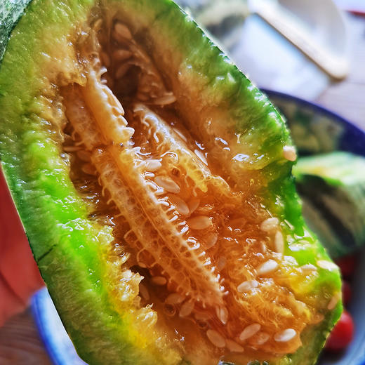 甜瓜中的愣头青 甜墩墩 挑战对青皮瓜的认知 香 脆 甜！青白相间 皮如纸薄 果肉细嫩|百里食 商品图0