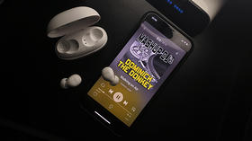 舒适佩戴体验，助你轻松入眠：1MORE ComfoBudsZ