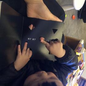 《0岁宝宝游戏绘本》：亲子共读最大的好处就是让小宝宝感受到阅读的快乐