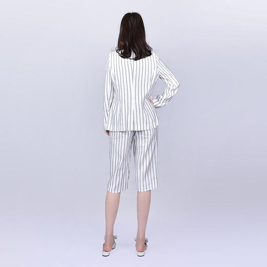 圣三利女装春夏季条纹款休闲西装短裤SL2016148 商品图1