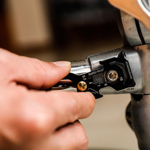 瑞士科技SWISS+TECH 多功能组合工具迷你钥匙扣便携随身edc户外 商品图2