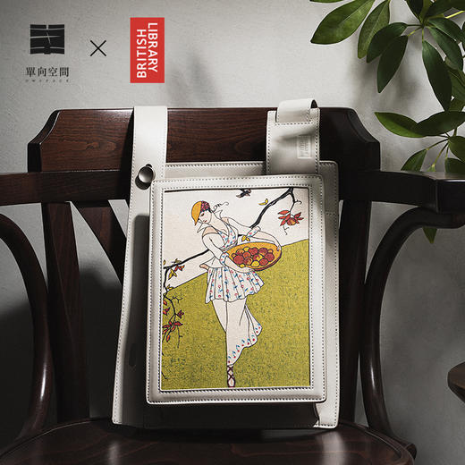 单向空间 x 大英图书馆 不朽之美系列斜挎包 两色可选 商品图1