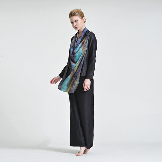 TANGY Collection/天意精品寻山系列春秋新品简约型真丝莨绸大筒裤 商品图2