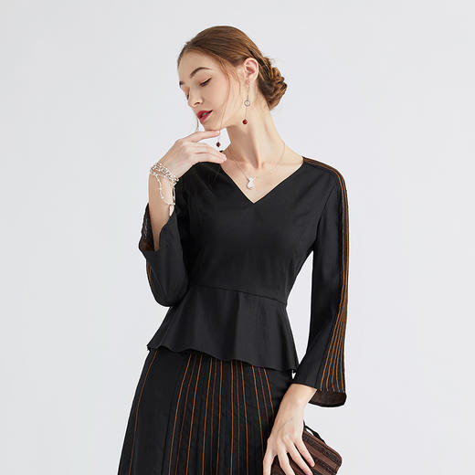TANGY Collection/天意精品林隐系列丝莨线迹收腰真丝T恤莨绸上衣 商品图1