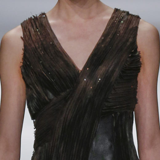 TANGY Collection/天意精品走秀款禾雀花系列流苏片珠柯纱礼服裙 商品图2