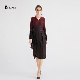 TANGY Collection/天意精品秋冬新品V领印花人棉针织休闲T恤