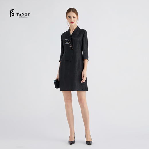 TANGY Collection/天意精品春秋新品香云纱真丝V领绣花莨绸连衣裙 商品图0