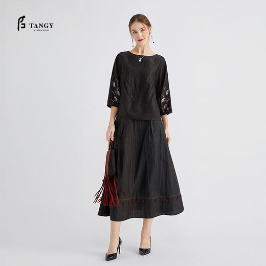 TANGY Collection/天意精品春秋新品芦野系列莨绸中国钮流苏半裙 商品图0