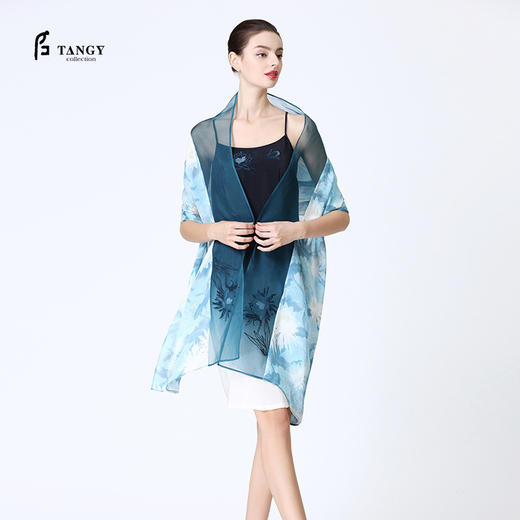 TANGY Collection/天意精品2021年夏季新品画影系列丝质印染围巾 商品图1