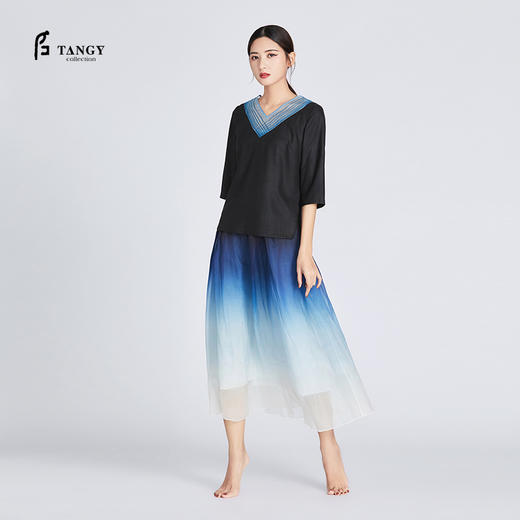 TANGY Collection/天意精品弹力莨柯纱线迹上衣 商品图0