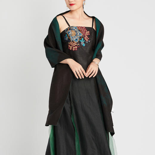 TANGY Collection/天意精品2021年春夏新品落禾系列莨绸扎染围巾 商品图1