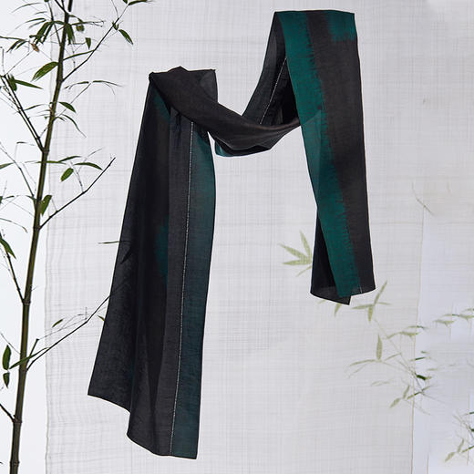 TANGY Collection/天意精品2021年春夏新品落禾系列莨绸扎染围巾 商品图2