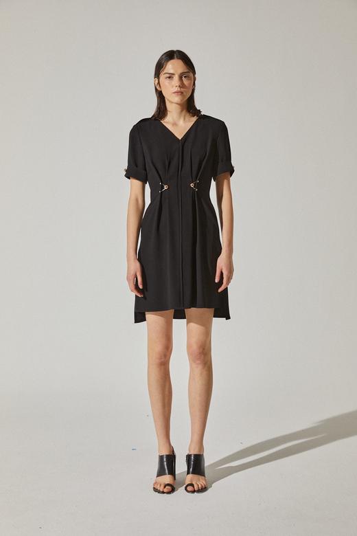 五金件小黑裙 商品图0