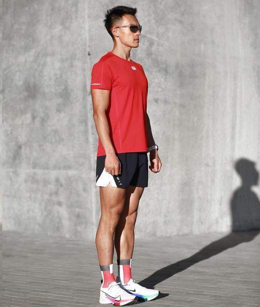 身体智慧 BODYWIT 赤乌 男款 快干通风窗短袖T恤 商品图1