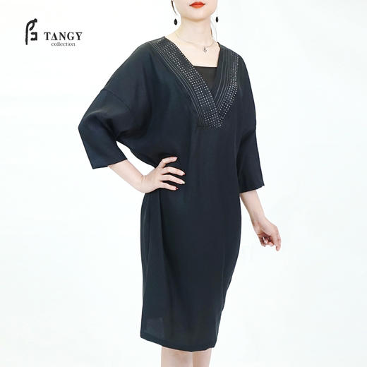 TANGY Collection/天意精品莨绸拼接打孔廓形连衣裙 商品图0