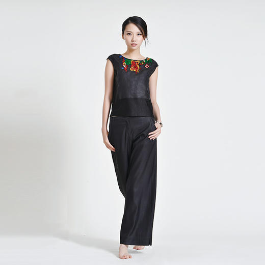 TANGY Collection/天意精品寻山系列春秋新品简约型真丝莨绸大筒裤 商品图1