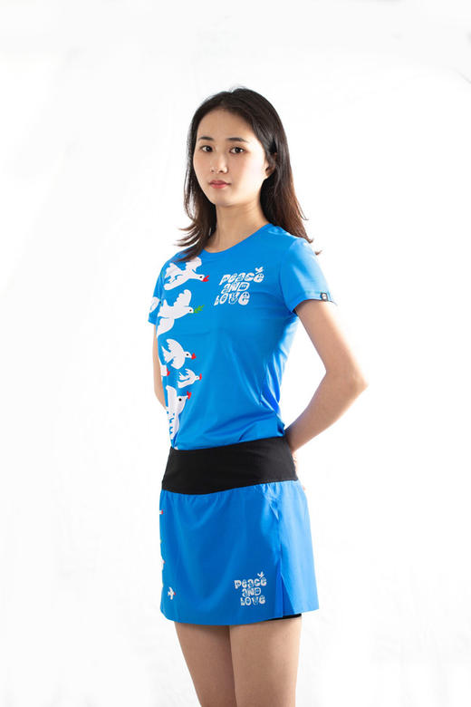 严素跑步短裙 爱与和平 轻量 快干 内衬紧身裤 防走光 综合运动 商品图4