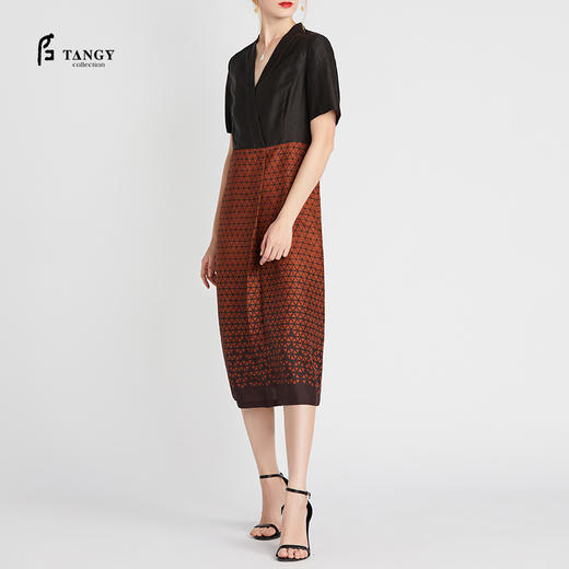 TANGY Collection连衣裙 商品图0