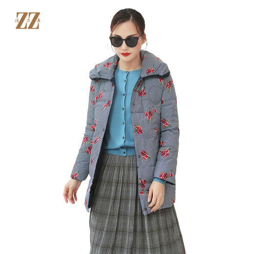 佐尔美冬季新款时尚短款加厚宽松妈妈装双穿羽绒服女E94YY16 商品图0