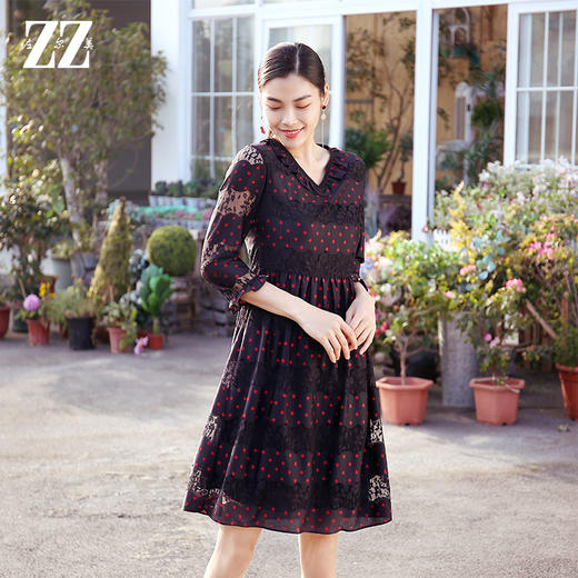 佐尔美春季新款气质7分袖宽松蕾丝波点V领连衣裙E11LL20 商品图0