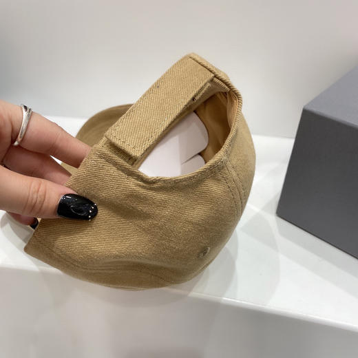 巴黎世家BALENCIAGA棒球帽-卡其色 商品图5