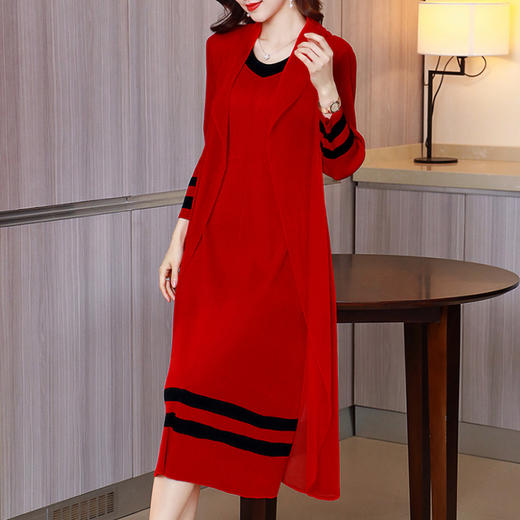 JN-K210337三宅褶皱连衣裙2021春夏深圳洋气女装新款中年婚礼妈妈装 商品图2