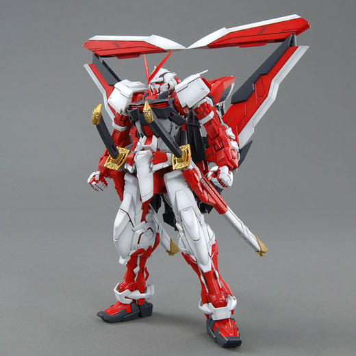 万代高达模型MG 5061607 红色异端 商品图1