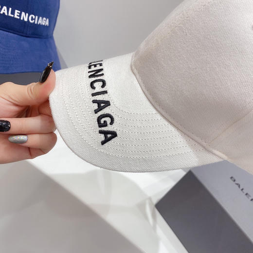 巴黎世家BALENCIAGA-白色帽檐刺绣 商品图2