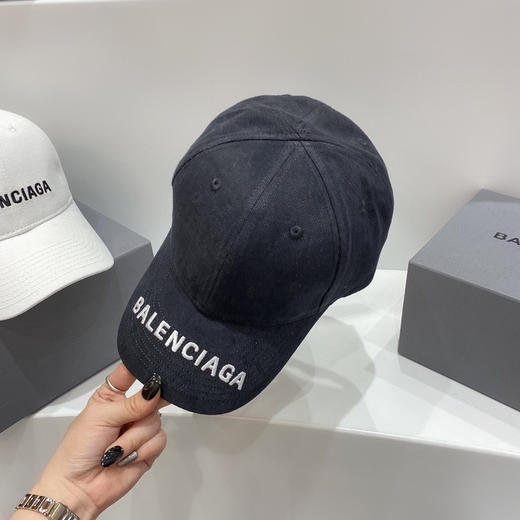巴黎世家BALENCIAGA棒球帽-黑色帽檐刺绣 商品图2