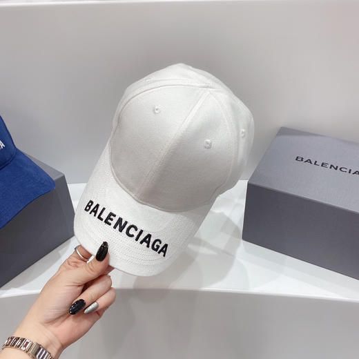巴黎世家BALENCIAGA-白色帽檐刺绣 商品图1