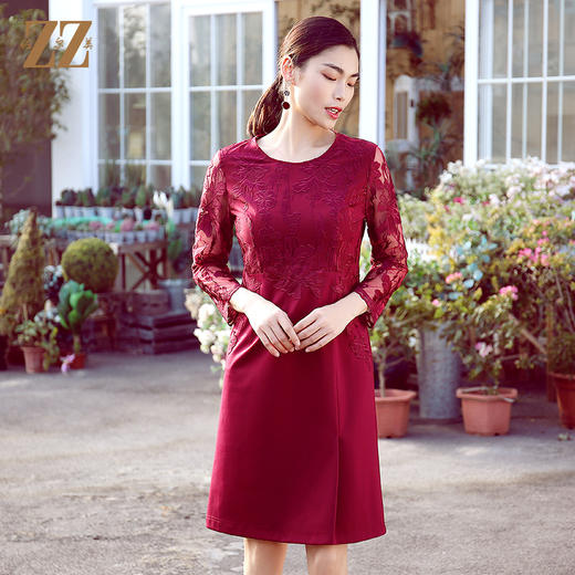 佐尔美春秋女士喜庆9分袖蕾丝红裙气质收腰修身显瘦中长款E11LL37 商品图1